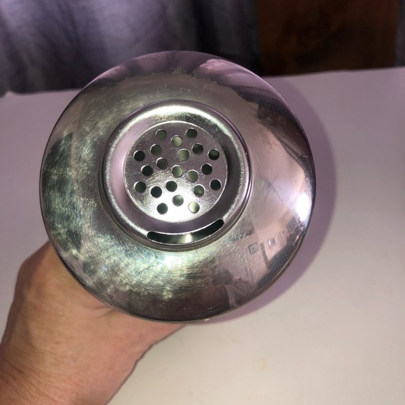Stainless Steel Cocktail Shaker / bar accessories/ man cave/ lady cave- used - Picture 5 of 8